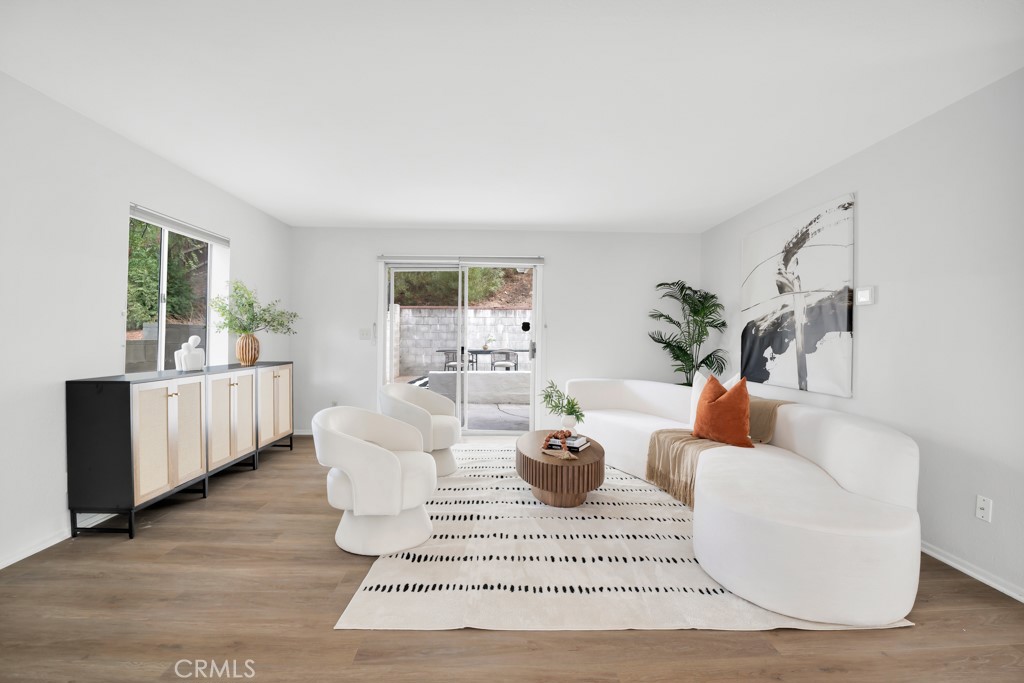757 E Avenue 43