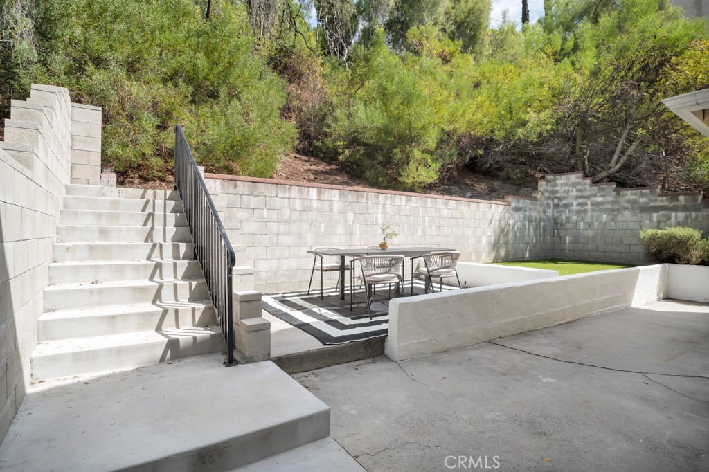 757 E Avenue 43