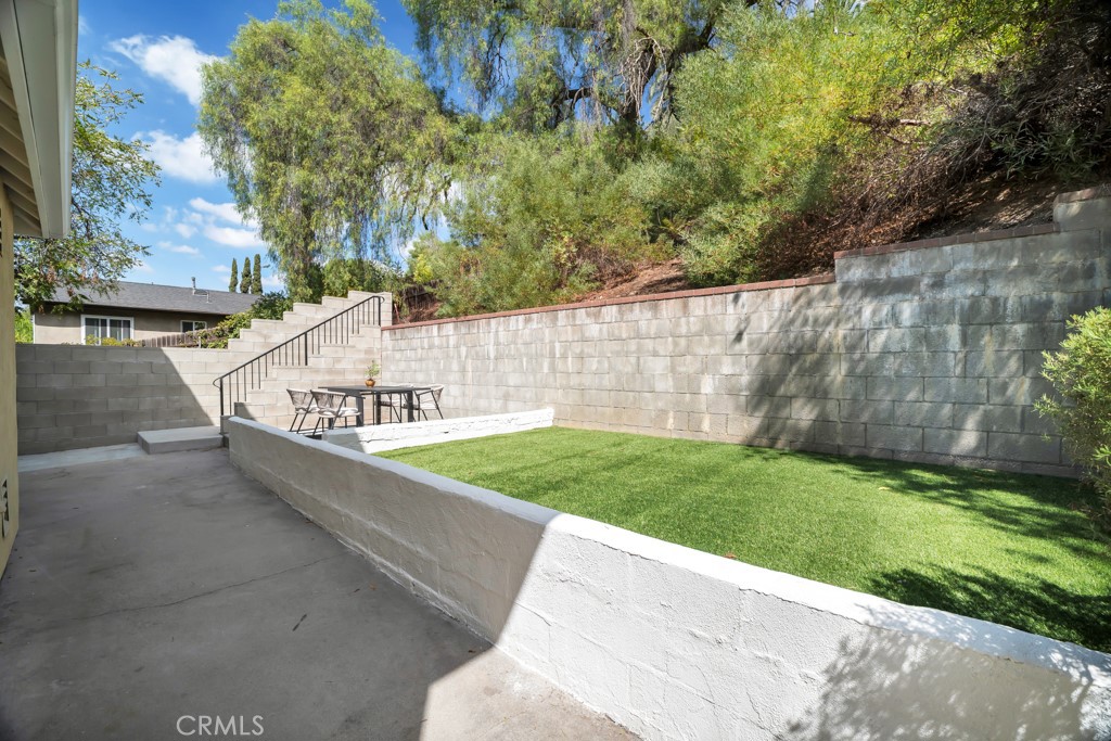 757 E Avenue 43