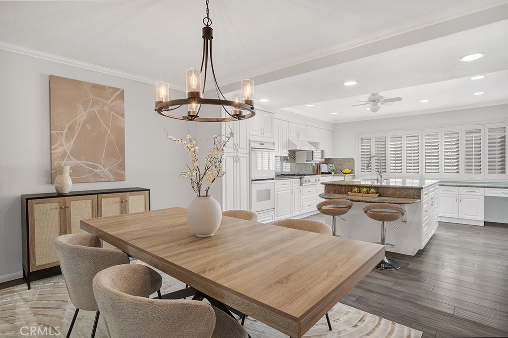 6246 1/2 Shoup Avenue