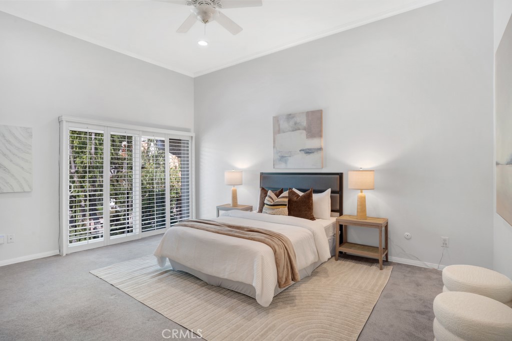 6246 1/2 Shoup Avenue