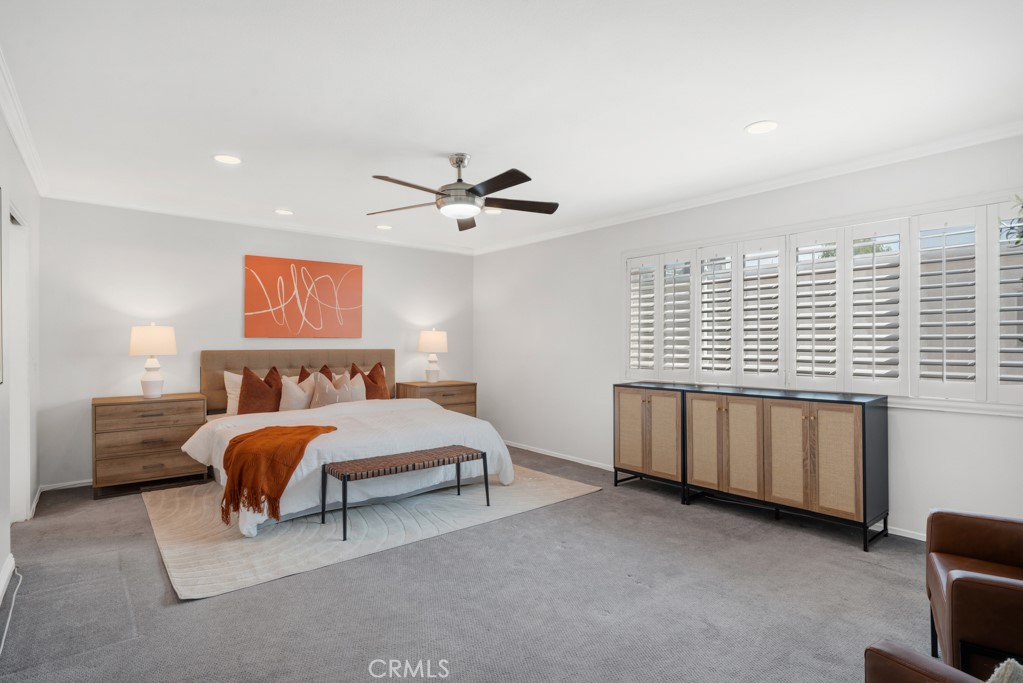 6246 1/2 Shoup Avenue