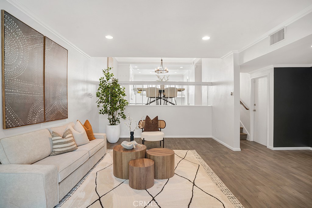 6246 1/2 Shoup Avenue