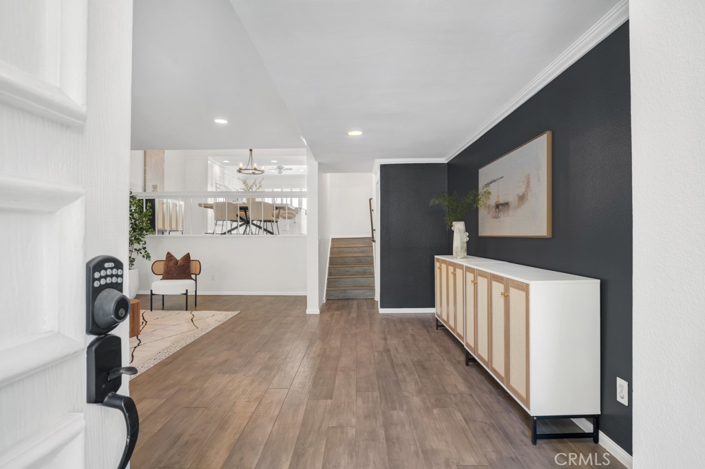 6246 1/2 Shoup Avenue