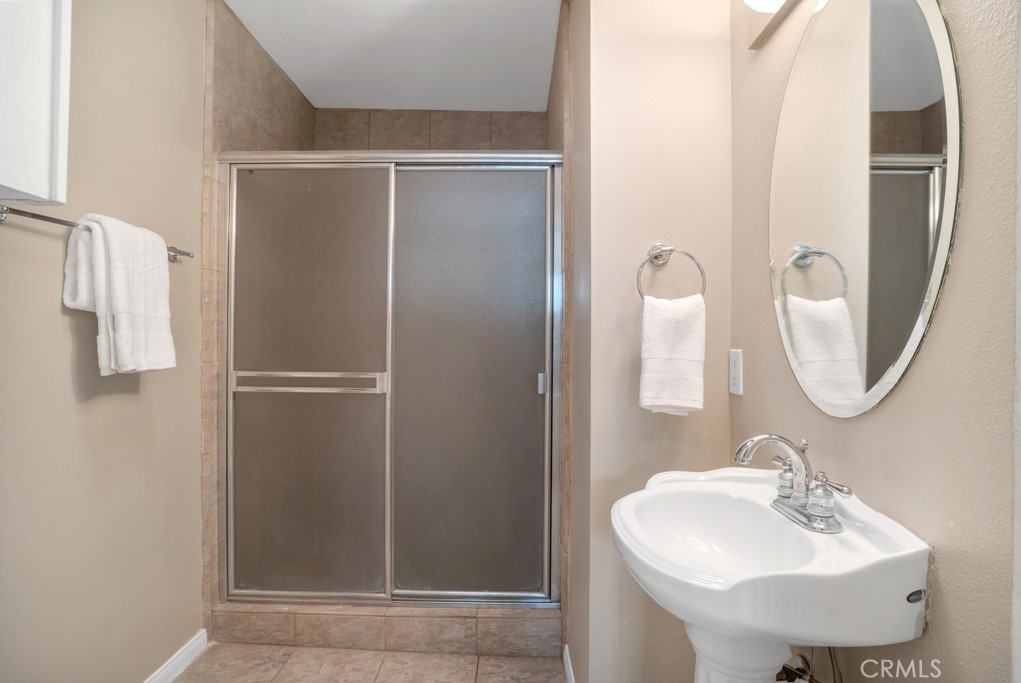 6246 1/2 Shoup Avenue