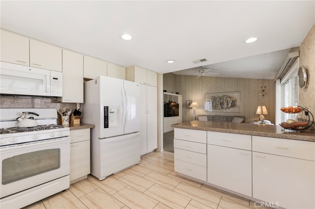 1440 Lexington Court