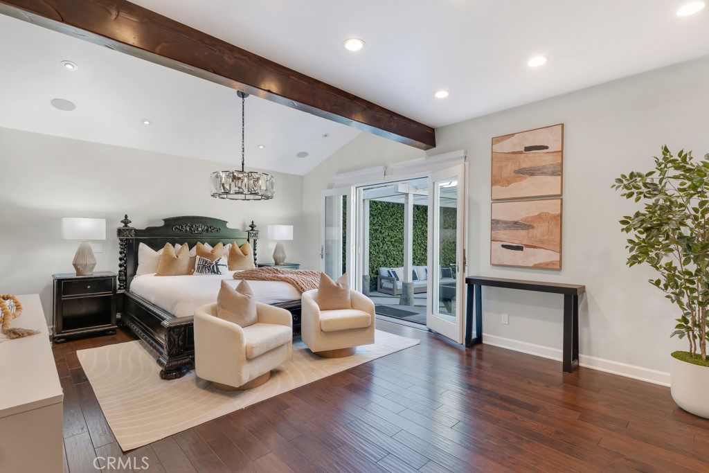 12953 Greenleaf