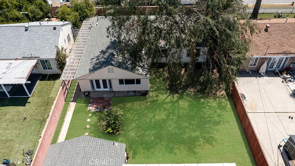 8207 White Oak Avenue