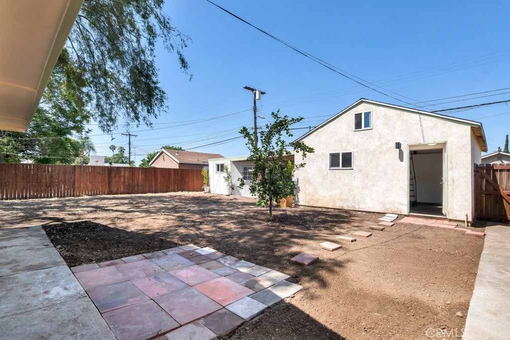 8207 White Oak Avenue