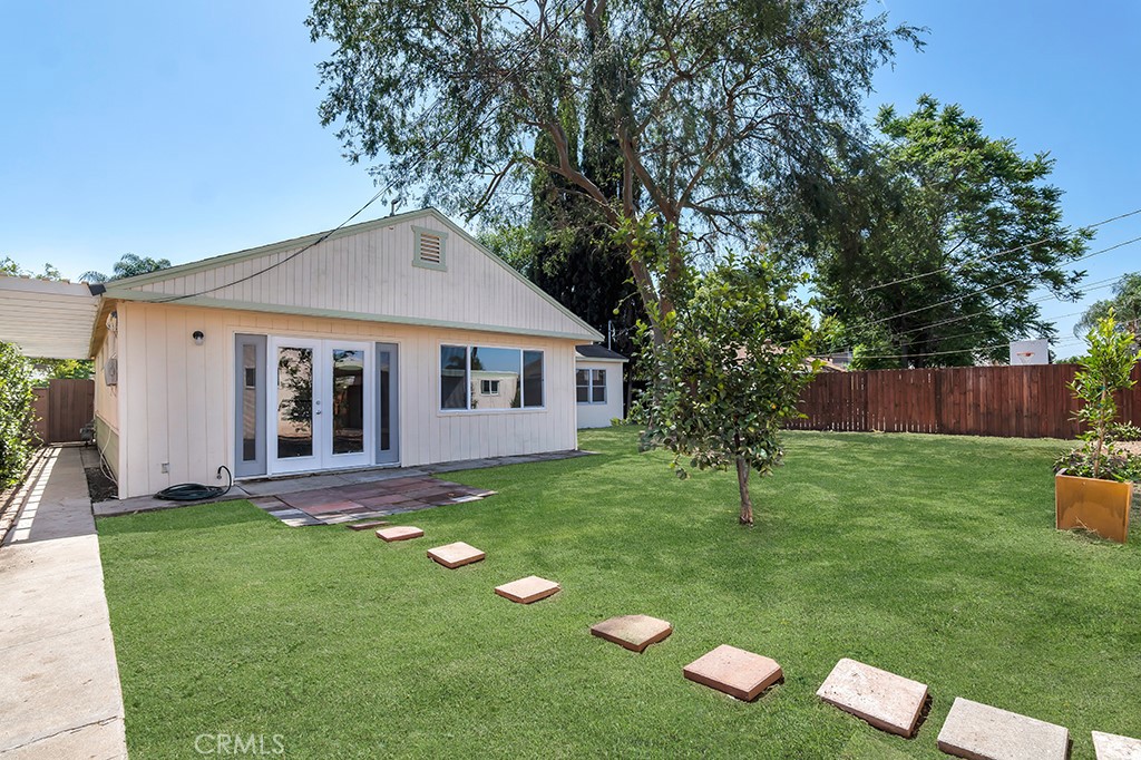 8207 White Oak Avenue