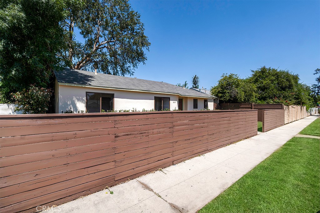 8207 White Oak Avenue