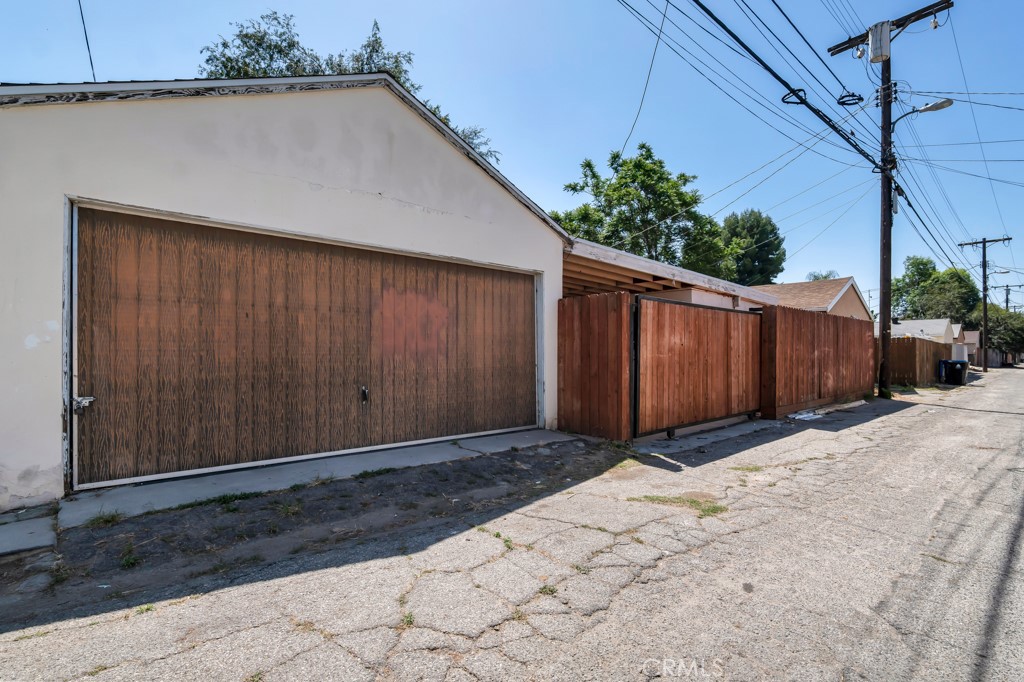 8207 White Oak Avenue