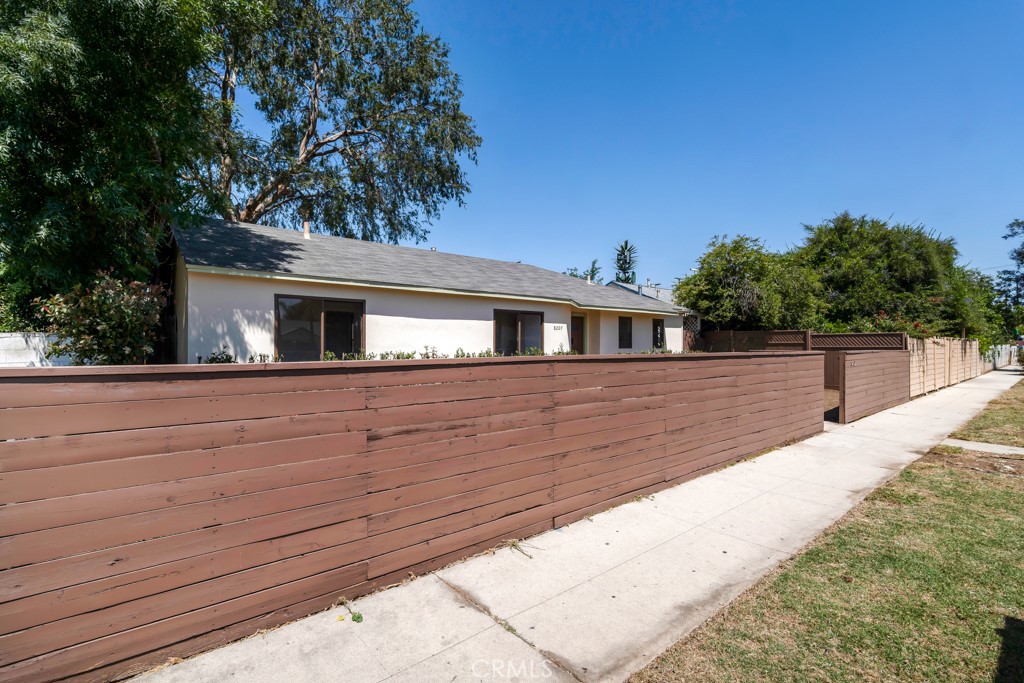 8207 White Oak Avenue