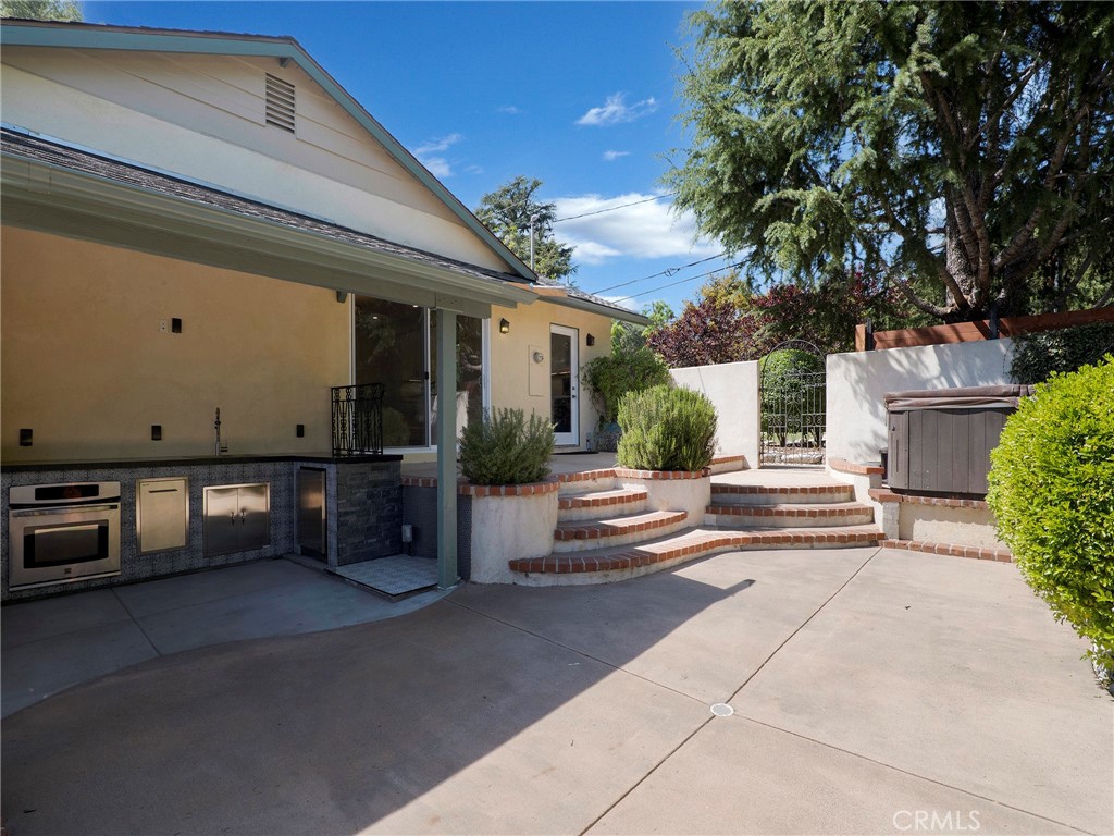 2254 Cross St.