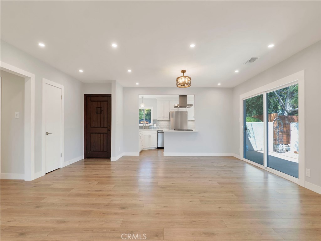 2254 Cross St.