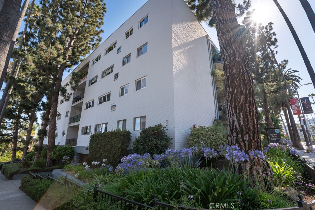 7560 Hollywood Boulevard 110