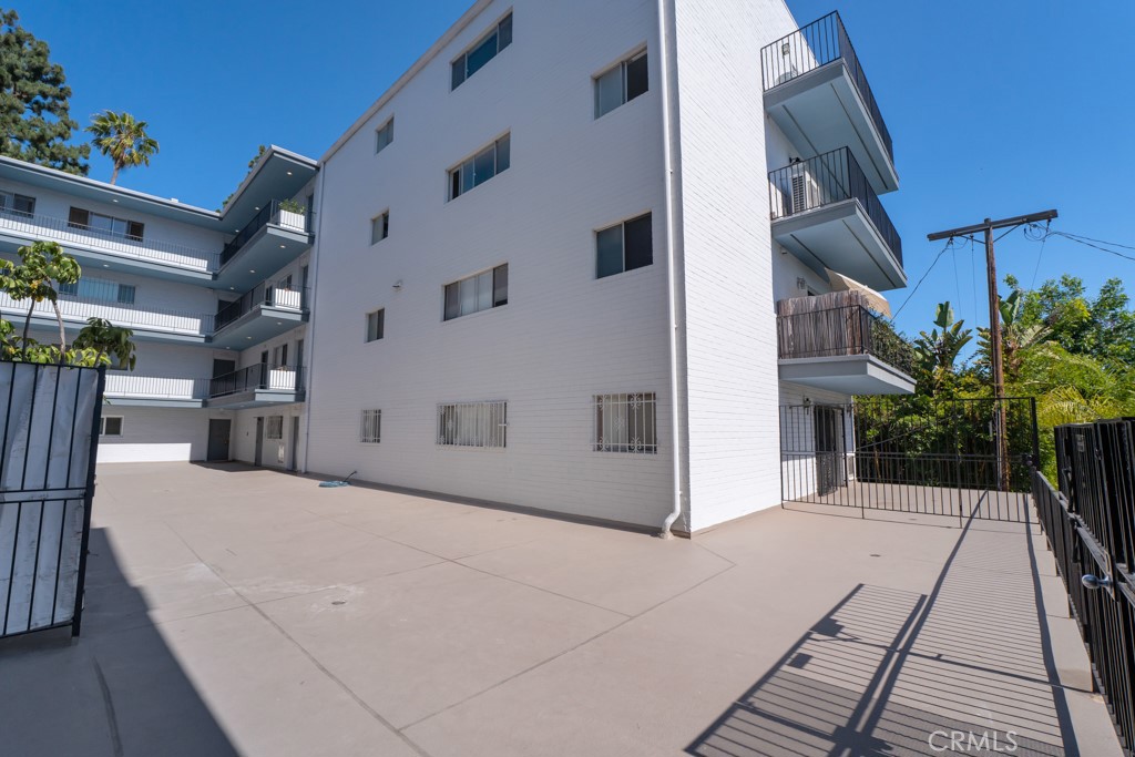 7560 Hollywood Boulevard 110