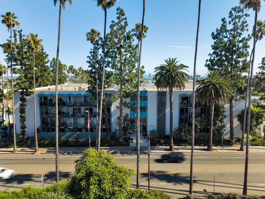 7560 Hollywood Boulevard 110