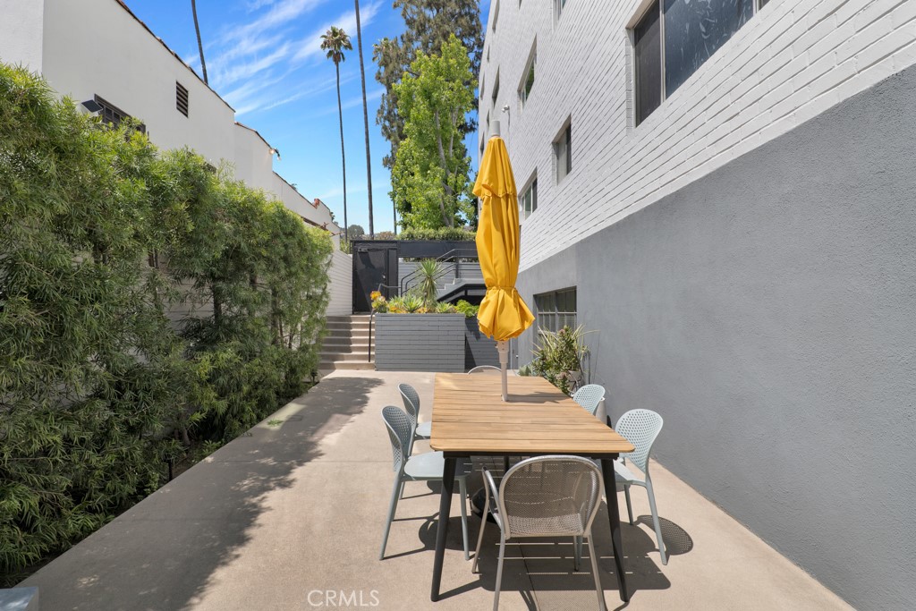 7560 Hollywood Boulevard 110