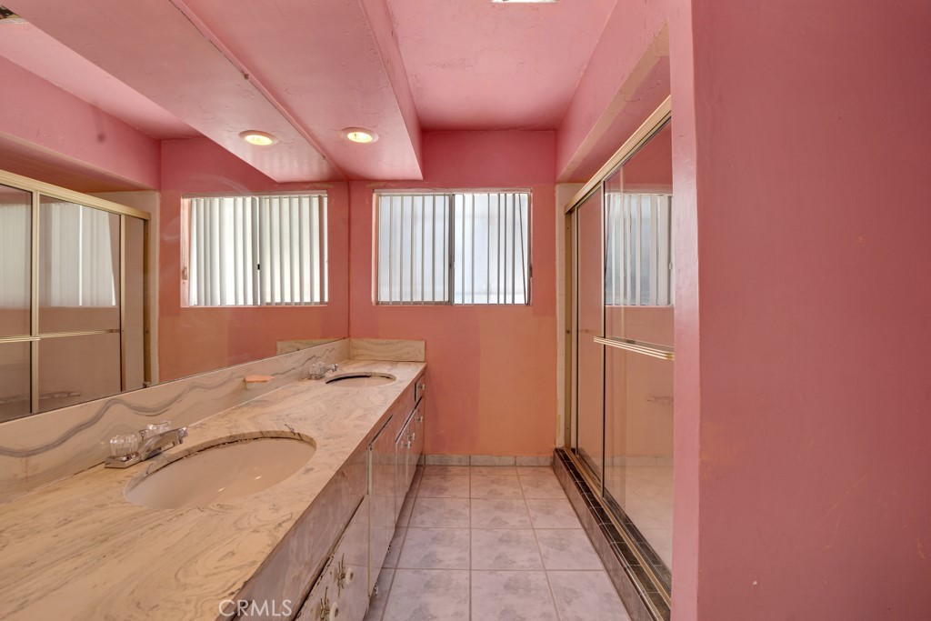7560 Hollywood Boulevard 110