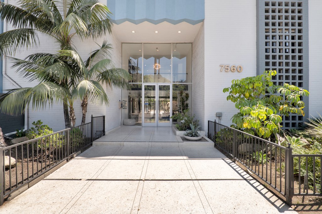 7560 Hollywood Boulevard 110