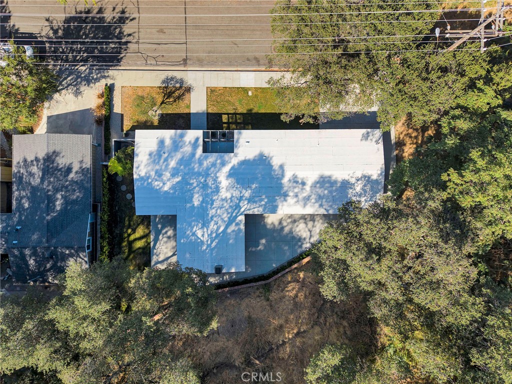 3505 El Lado