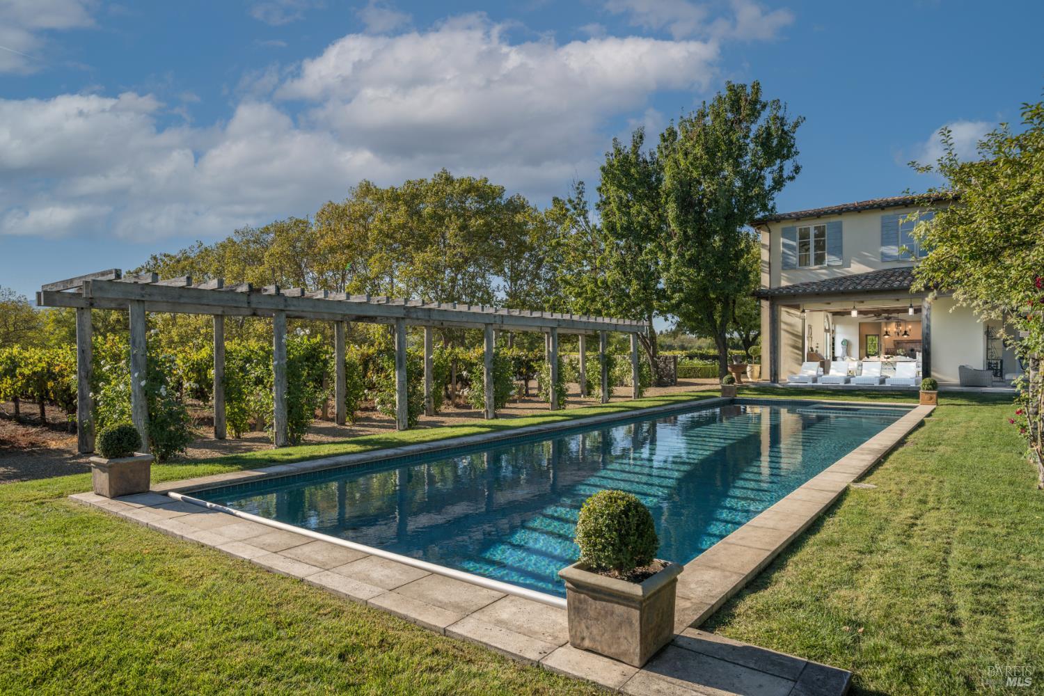 1032 Ponti Road