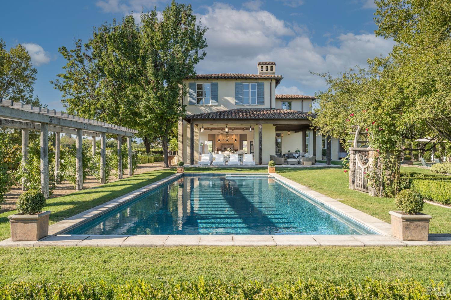 1032 Ponti Road