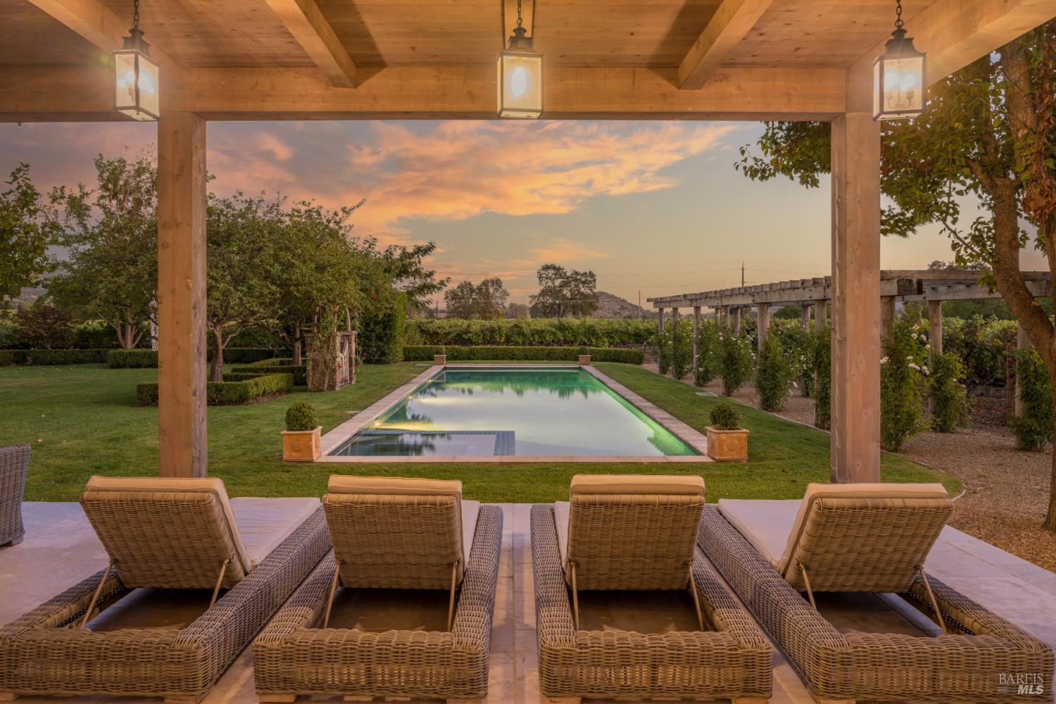 1032 Ponti Road