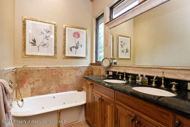 1243 E Cooper Street Unit: Unit A