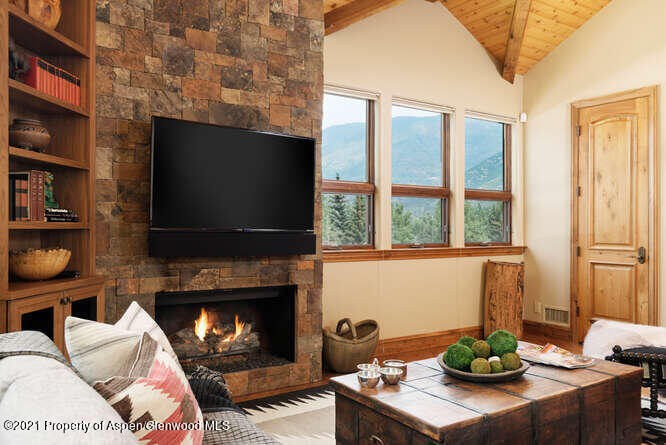 1243 E Cooper Street Unit: Unit A