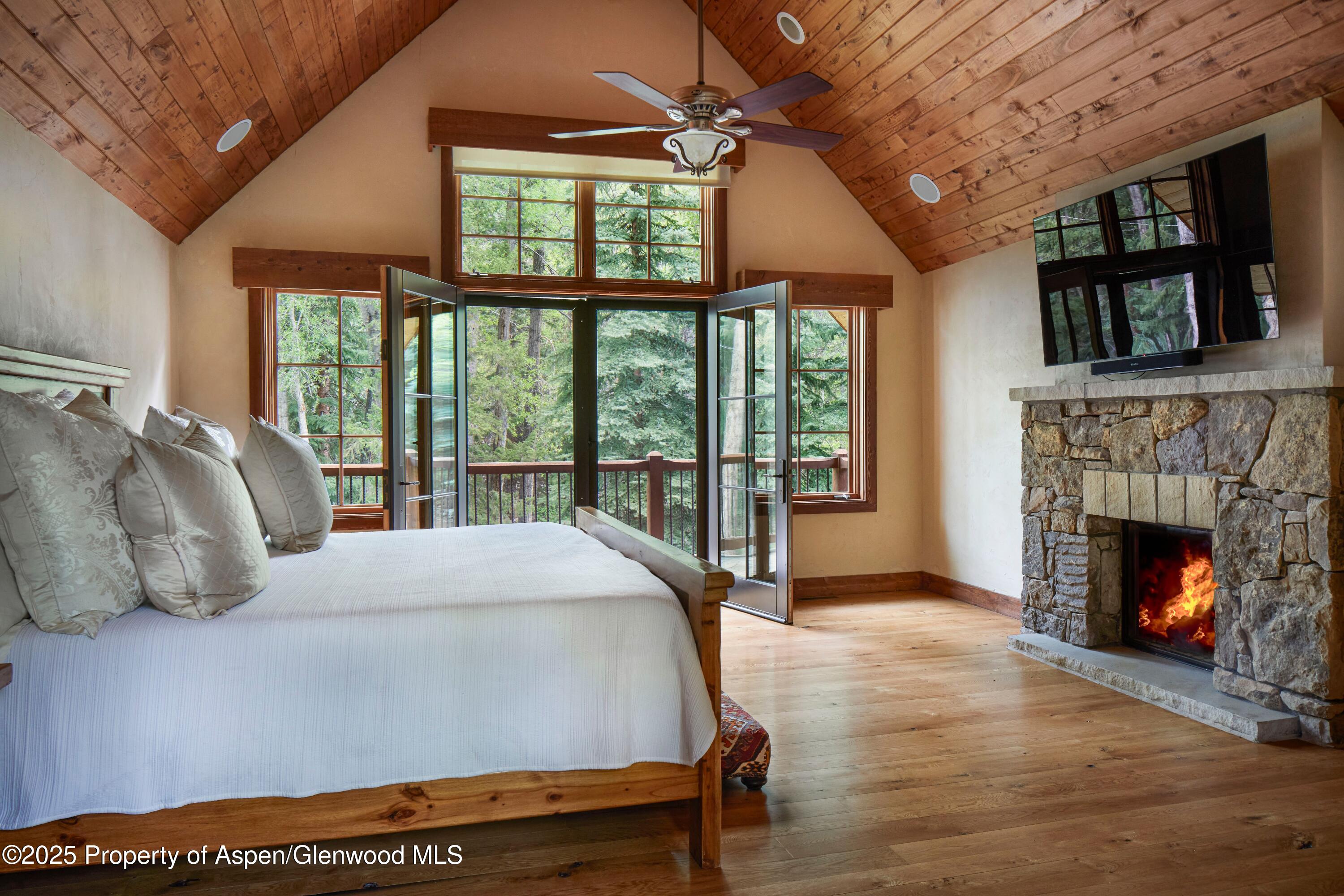 143 N Conundrum Creek Road