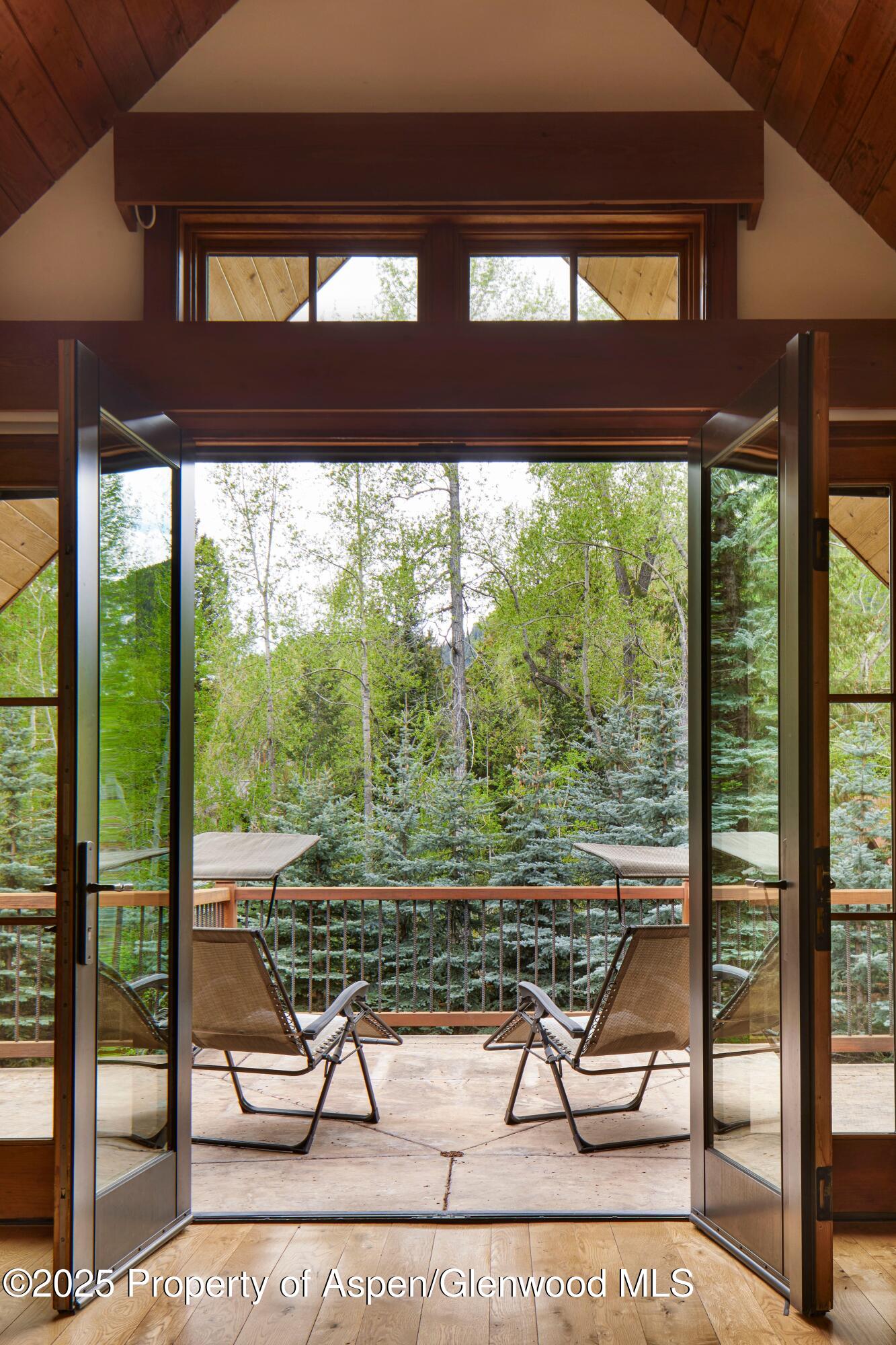 143 N Conundrum Creek Road