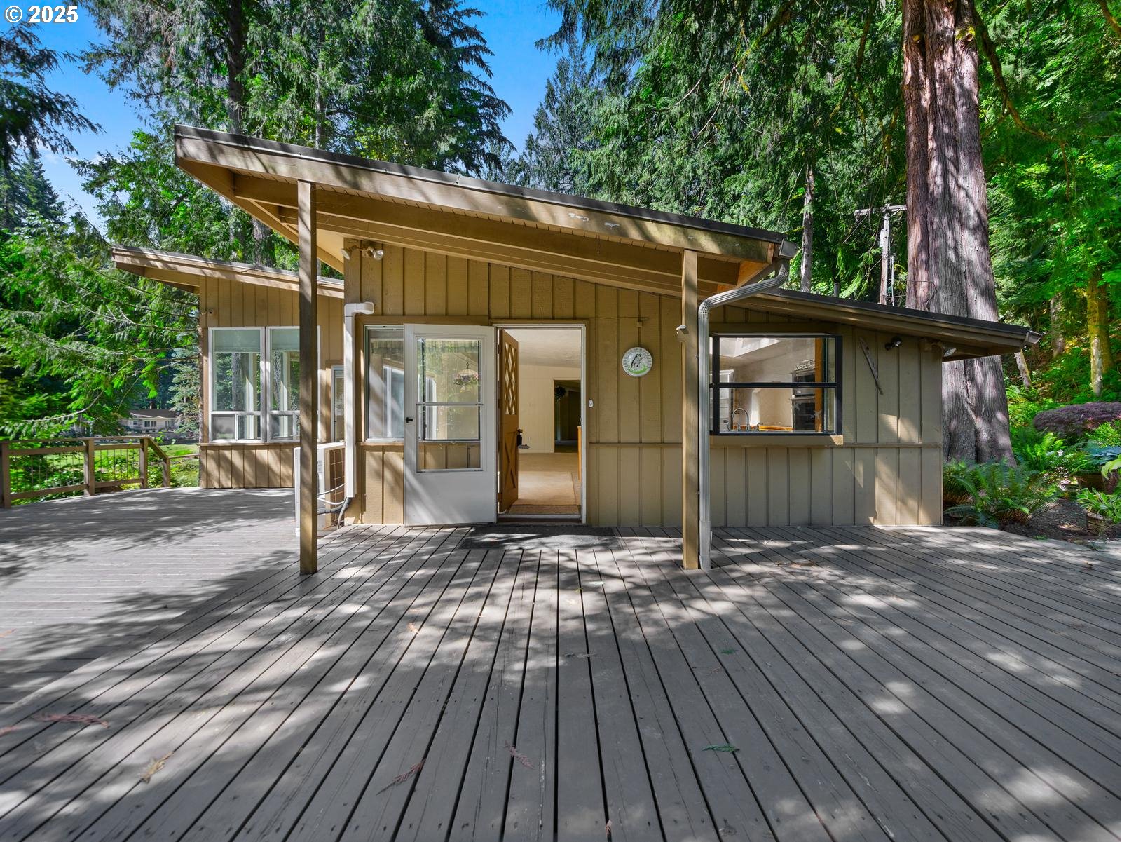 21313 E BLUE JAY LN
