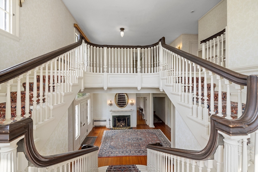 4 Broadmere Way