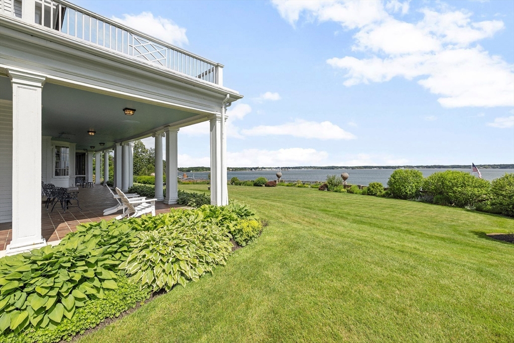 4 Broadmere Way