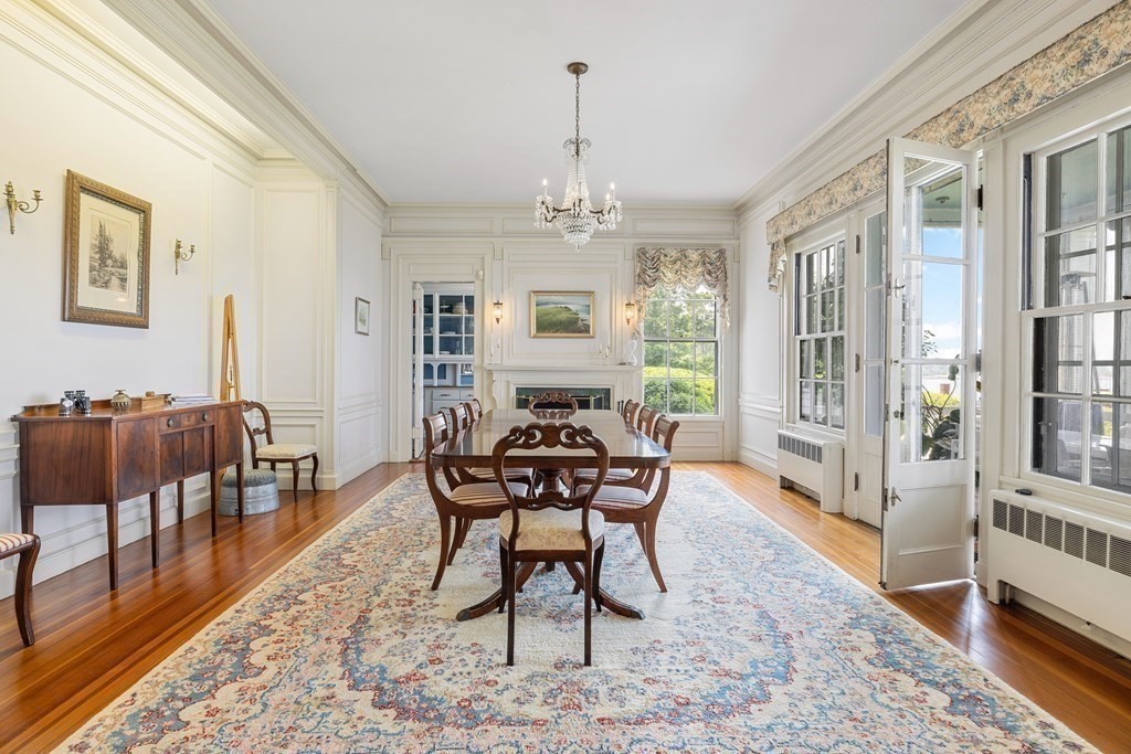 4 Broadmere Way