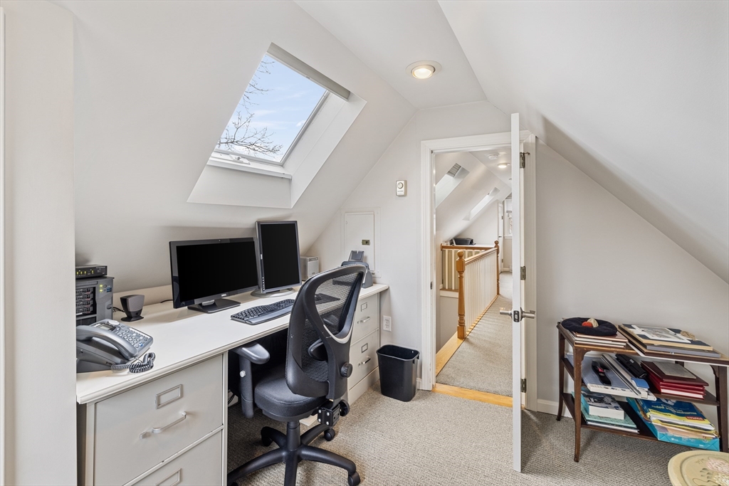 10 Hillside Ave # 10