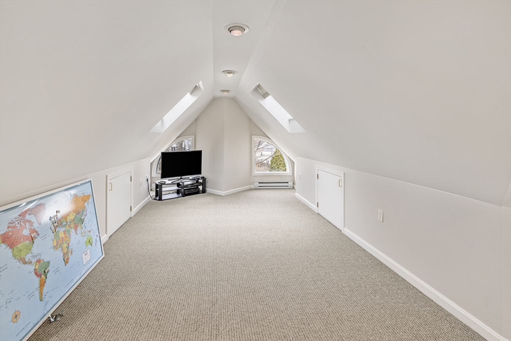 10 Hillside Ave # 10