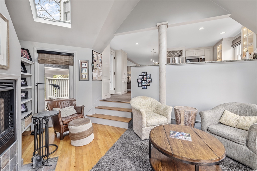 10 Hillside Ave # 10