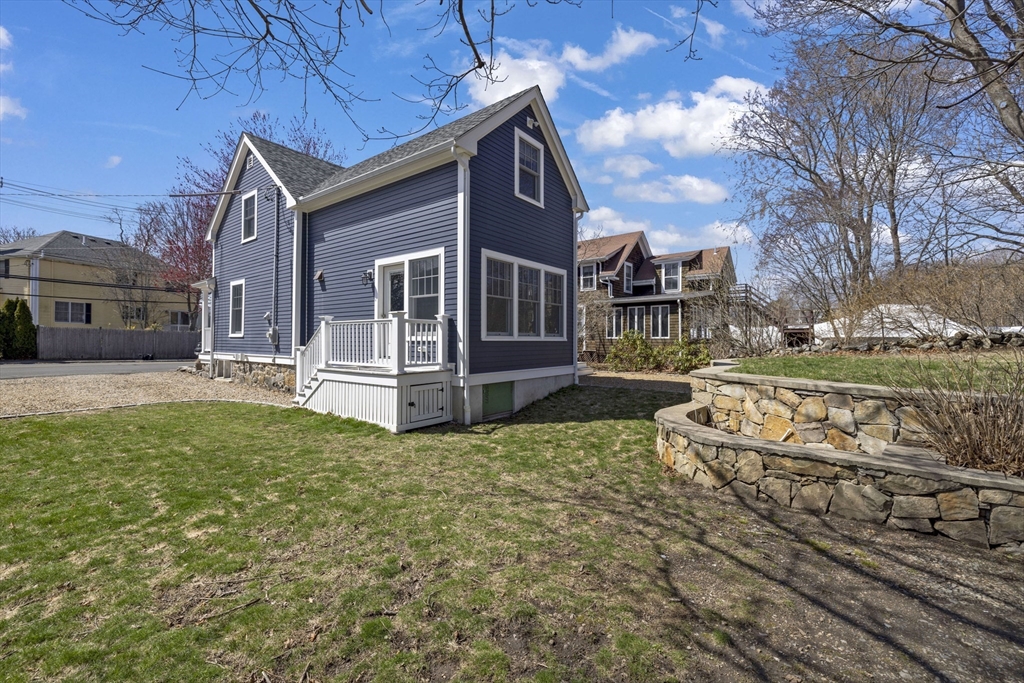 3 Lincoln Avenue