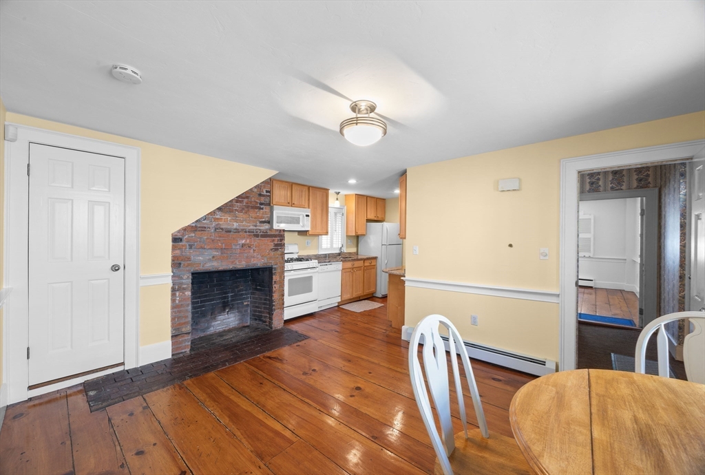 127 Derby St # 1