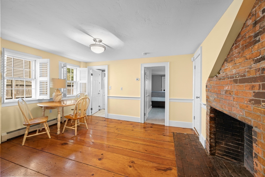 127 Derby St # 1