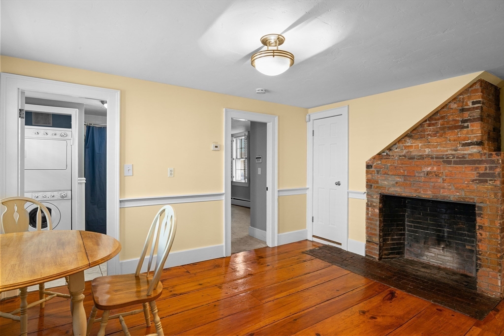 127 Derby St # 1