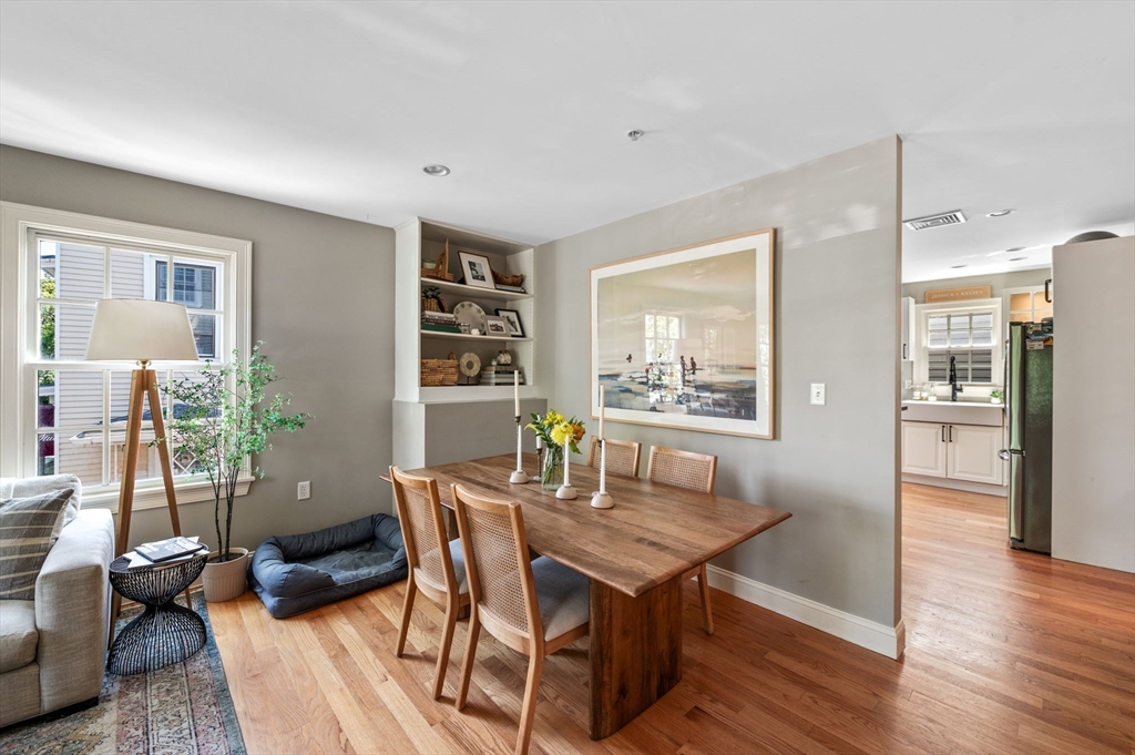 2 Hawthorne Boulevard # 4