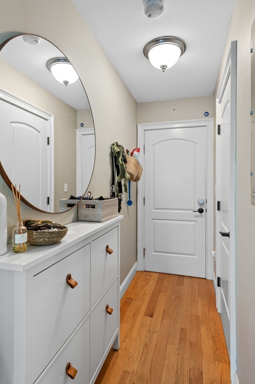 2 Hawthorne Boulevard # 4