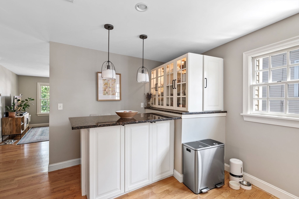 2 Hawthorne Boulevard # 4