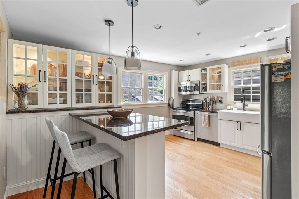 2 Hawthorne Boulevard # 4