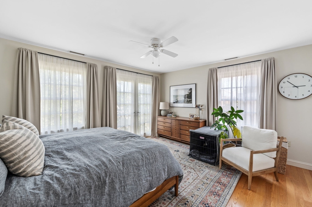 2 Hawthorne Boulevard # 4