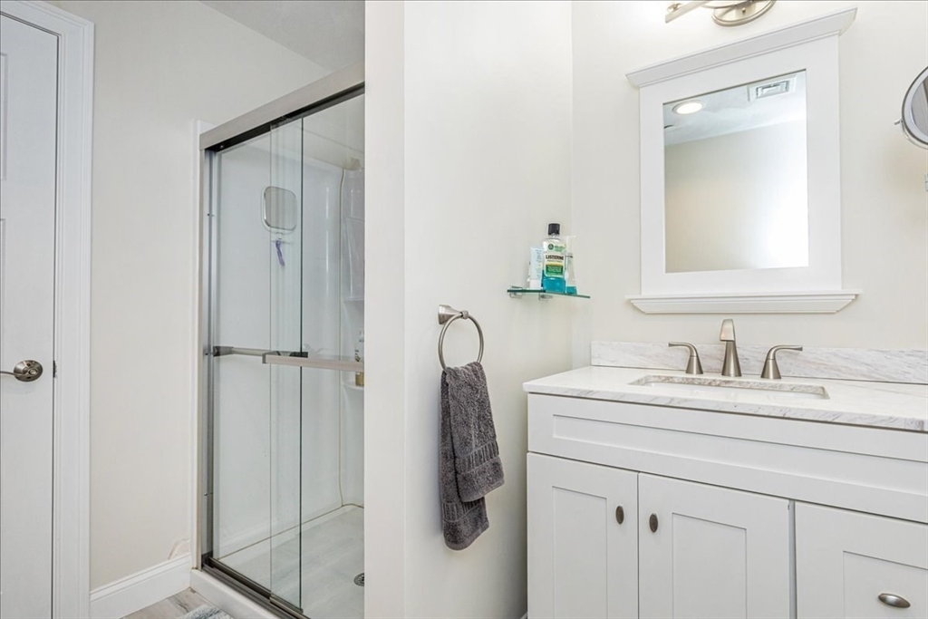 105 Green Street # 4